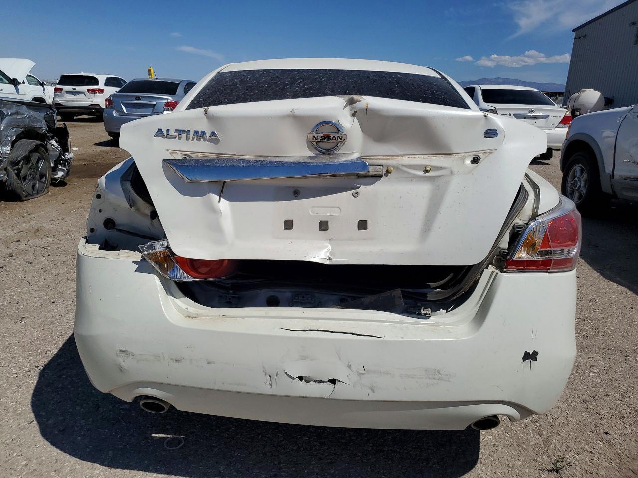 2015 Nissan Altima 2.5 S - Image 6