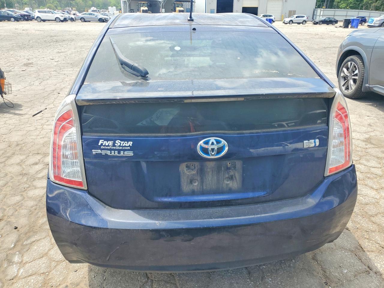 2013 Toyota Prius Two - Image 6