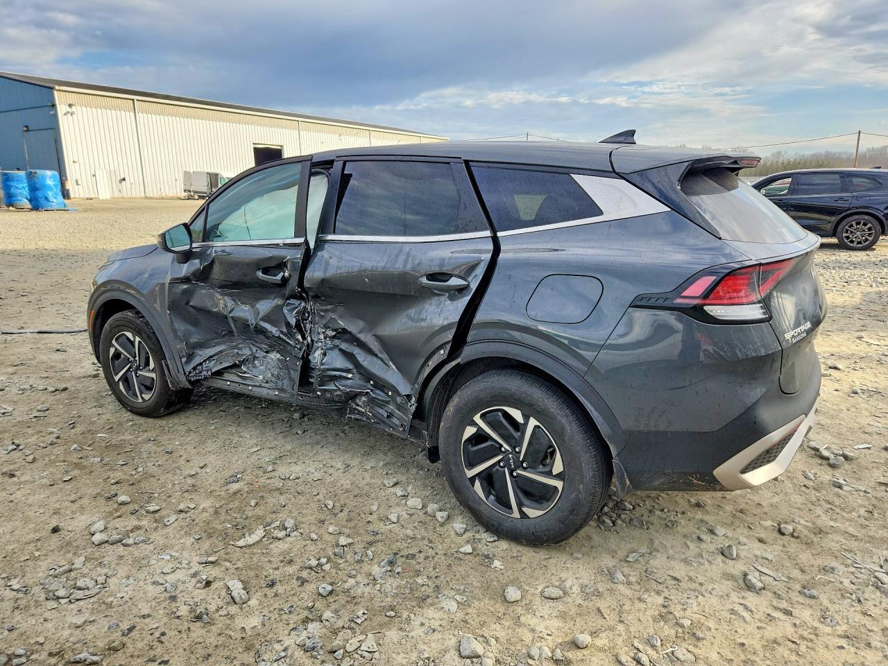 2023 Kia Sportage Hybrid Lx - Image 2