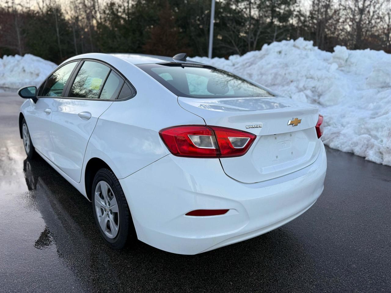 2019 Chevrolet Cruze Ls - Фото 3