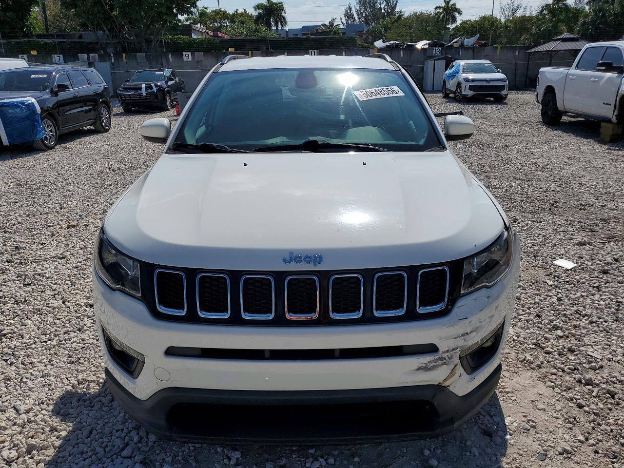 2020 Jeep Compass Latitude - Image 5