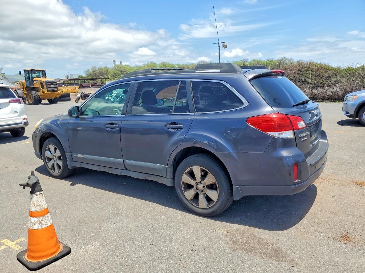 2011 Subaru Outback 2.5I Premium - Фото 2