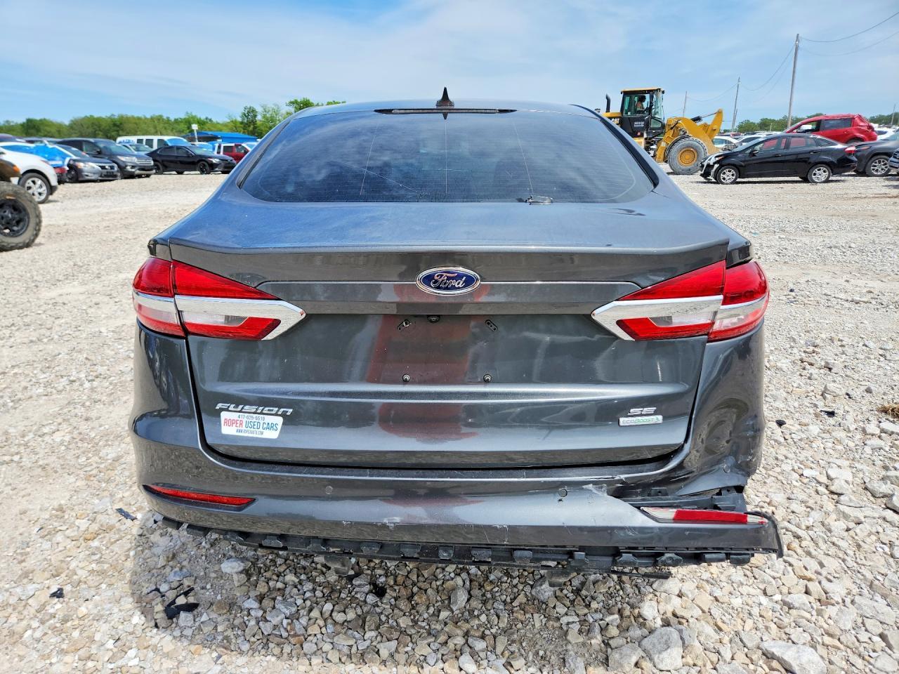 2020 Ford Fusion Se - Image 6