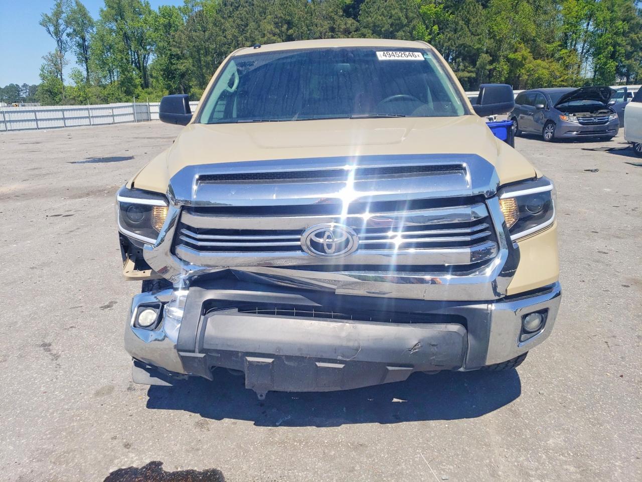 2017 Toyota Tundra Sr5 - Image 5