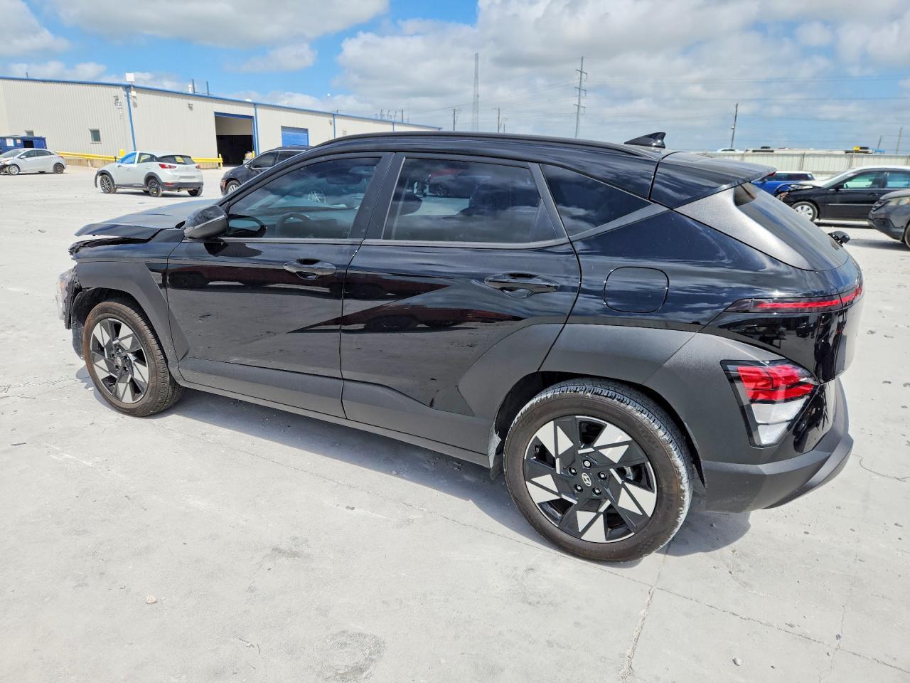 2025 Hyundai Kona Sel - Фото 2