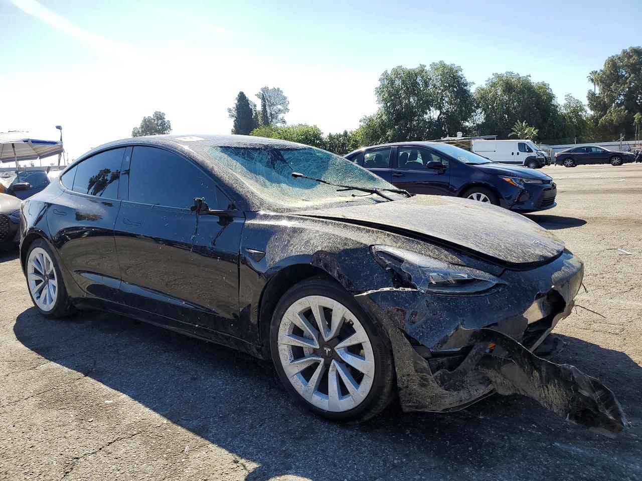 2023 Tesla Model 3 - Image 4