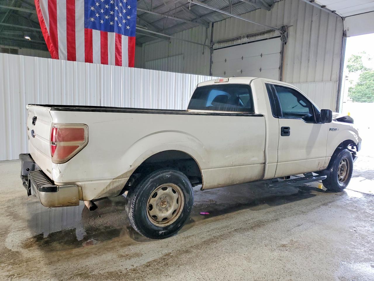 2013 Ford F150 - Фото 3