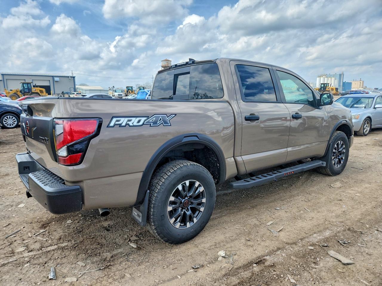2024 Nissan Titan Pro-4X - Image 3