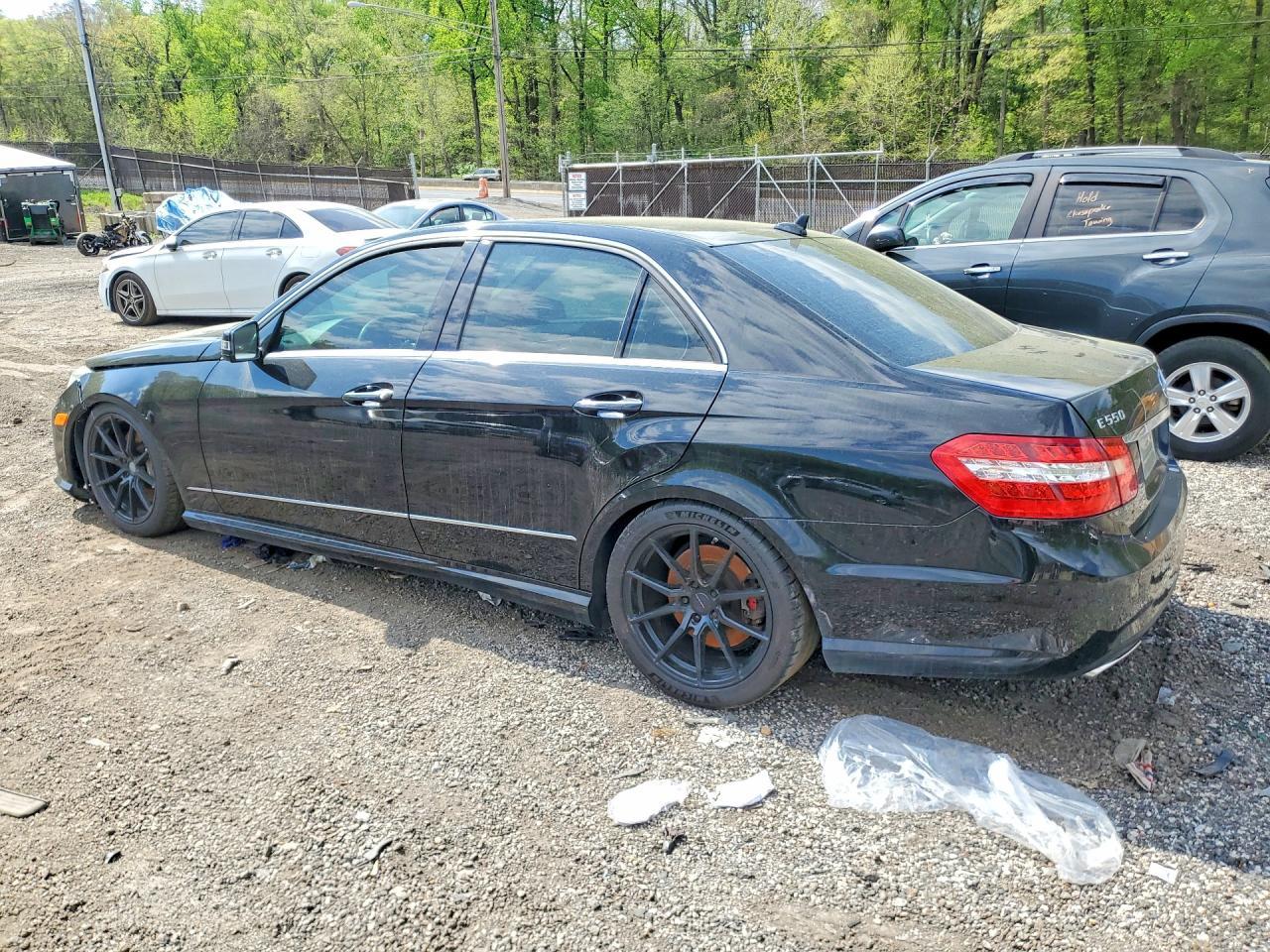 2011 Mercedes-Benz E 550 - Фото 2
