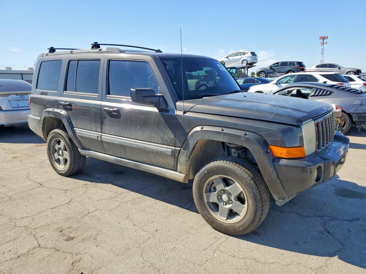 2006 Jeep Commander Limited - Image 4