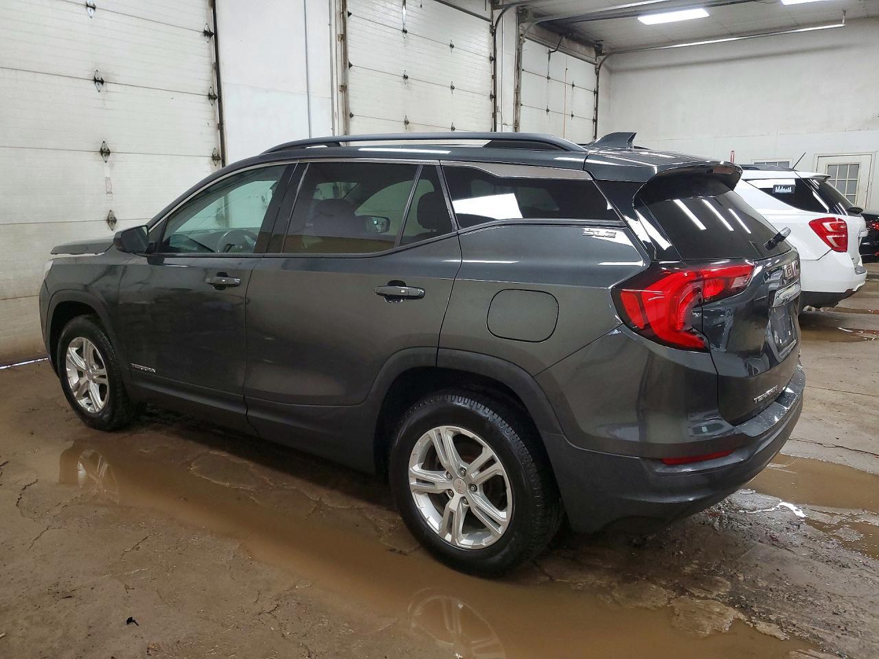 2019 GMC Terrain Sle - Image 2