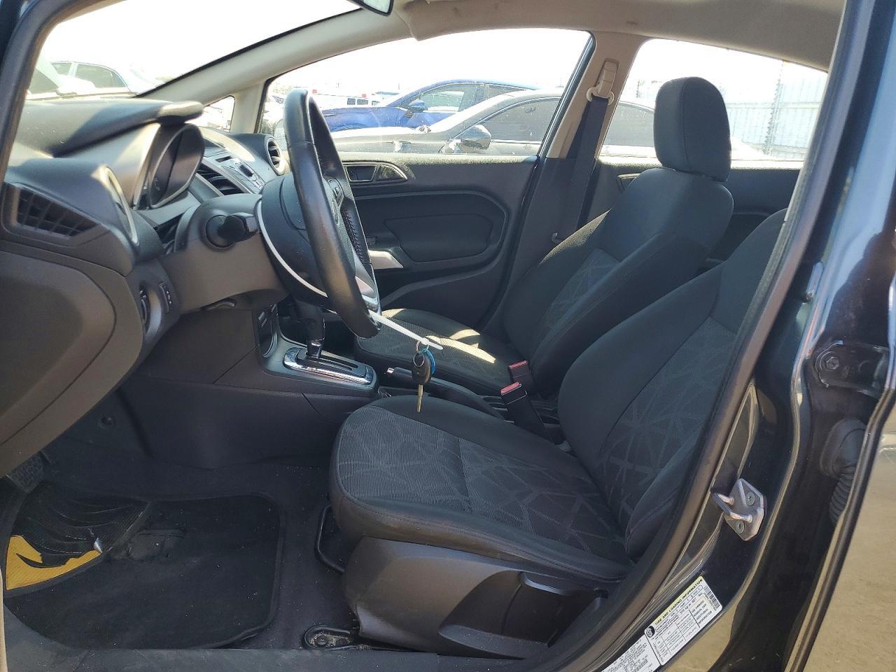 2011 Ford Fiesta Sel - Фото 7