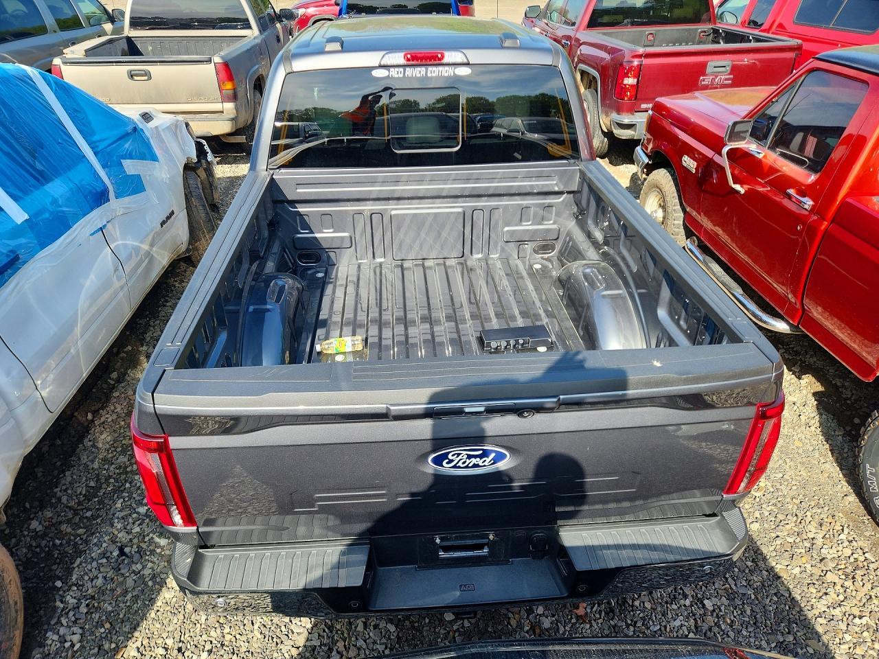 2025 Ford F150 Lariat - Image 6