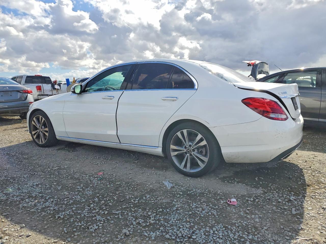 2018 Mercedes-Benz C 300 - Фото 2