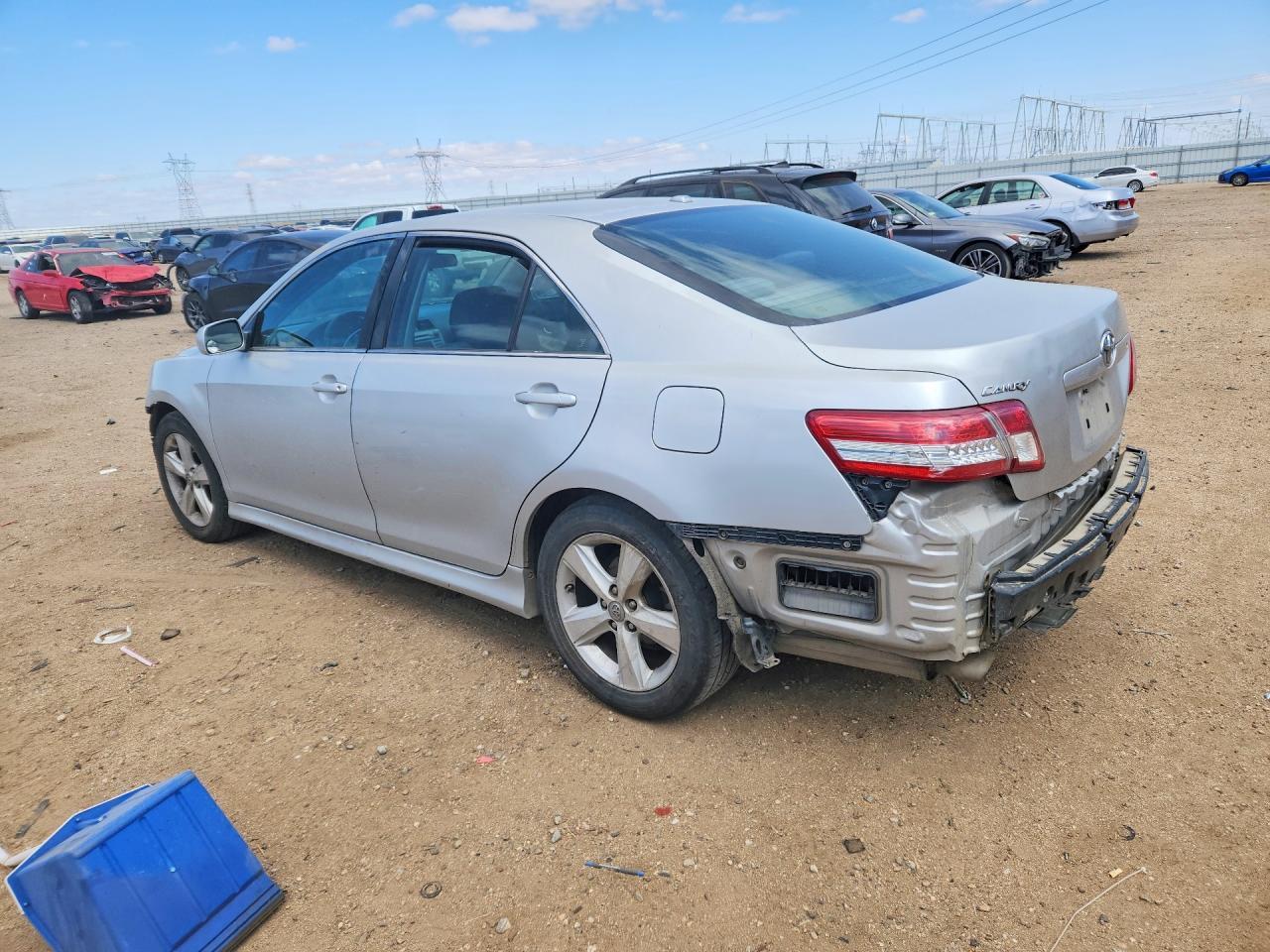 2010 Toyota Camry Se - Фото 2