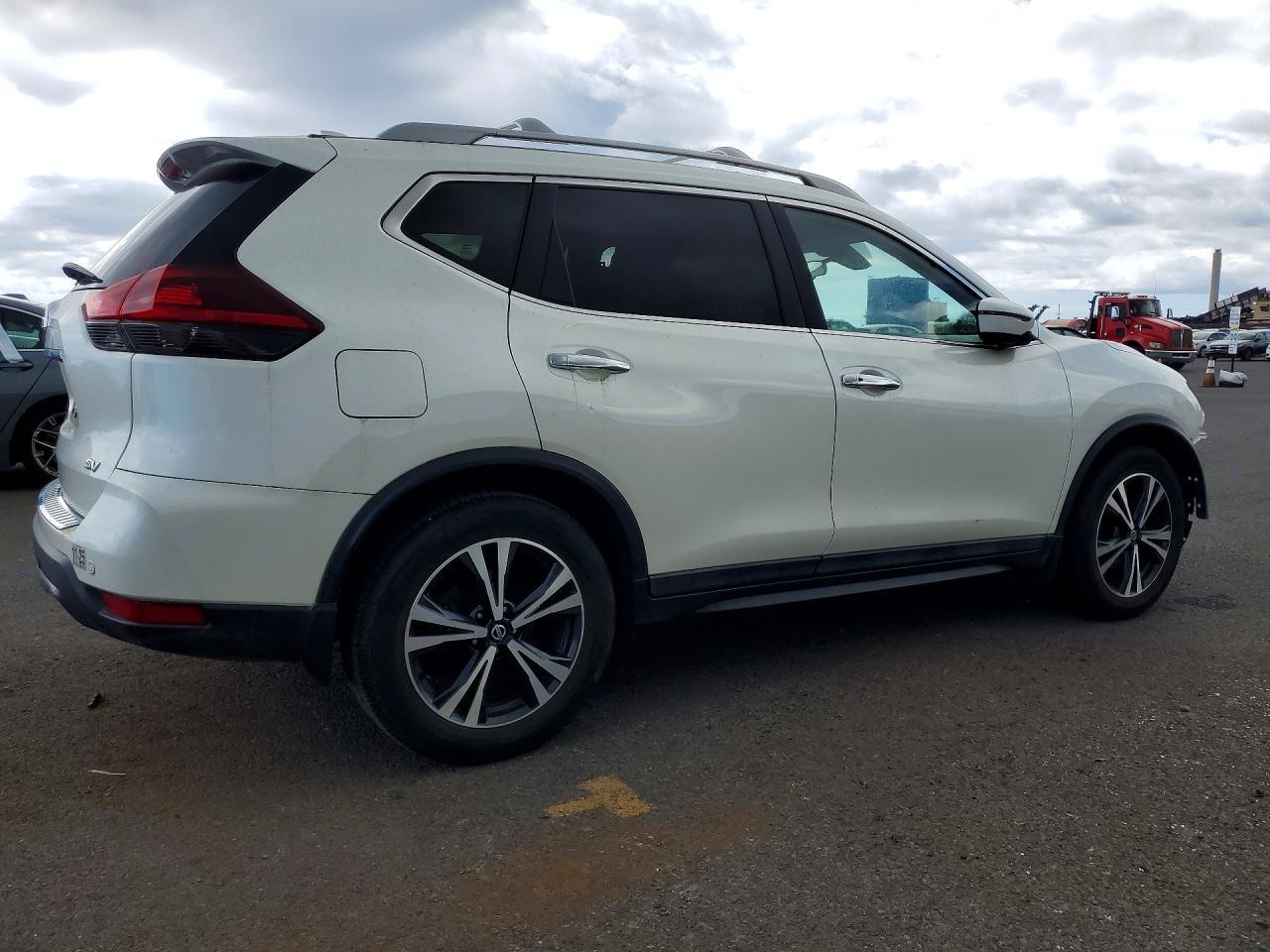 2020 Nissan Rogue Sv - Фото 3