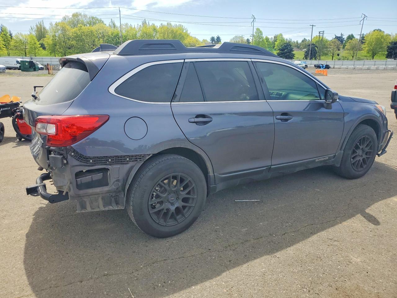 2017 Subaru Outback 2.5I Premium - Image 3