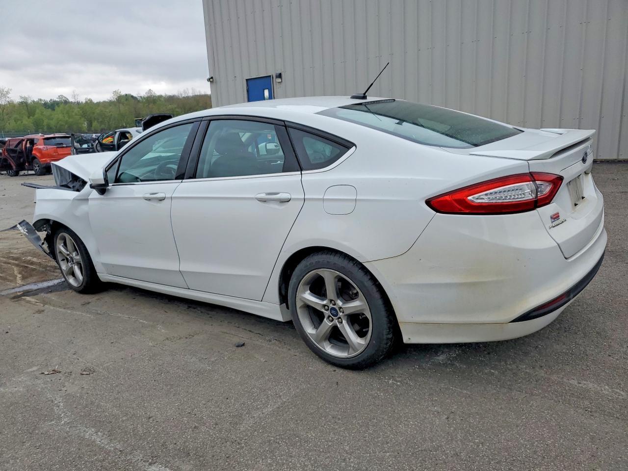 2016 Ford Fusion S - Image 2
