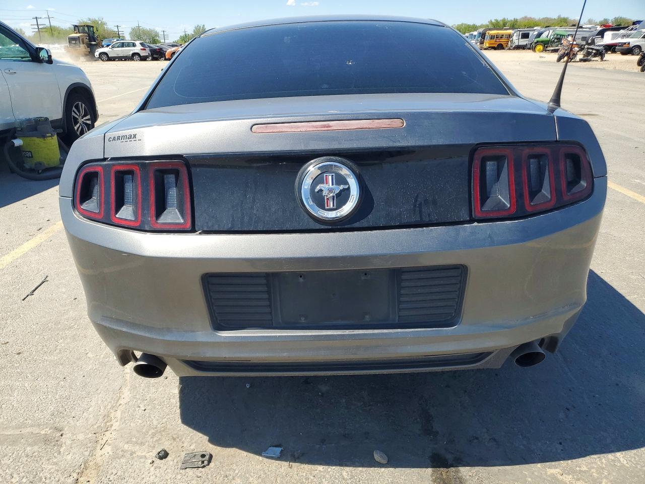 2014 Ford Mustang - Фото 6