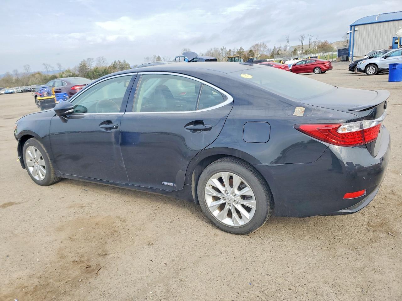 2014 Lexus Es - Фото 2
