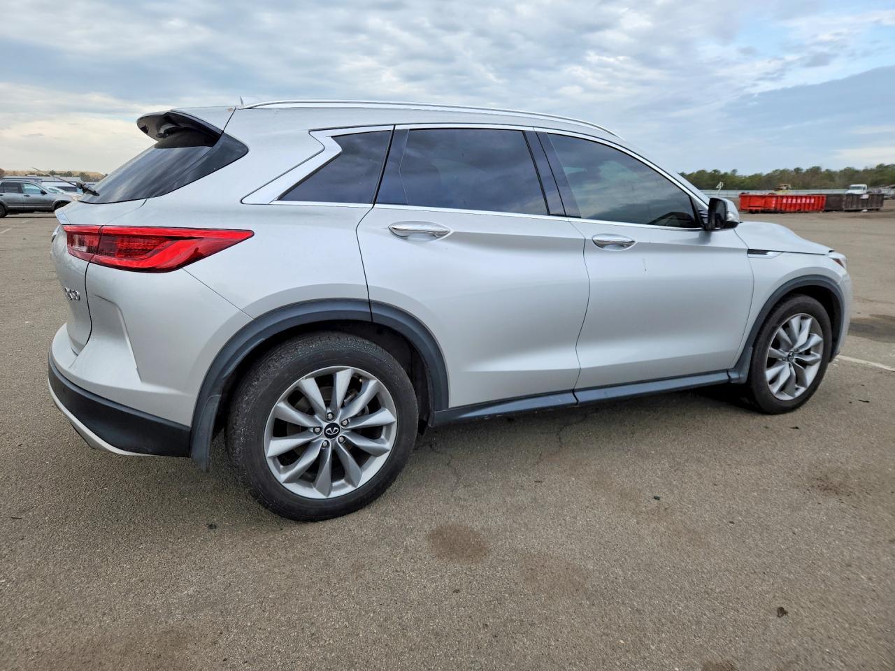 2021 Infiniti Qx50 Luxe - Image 3