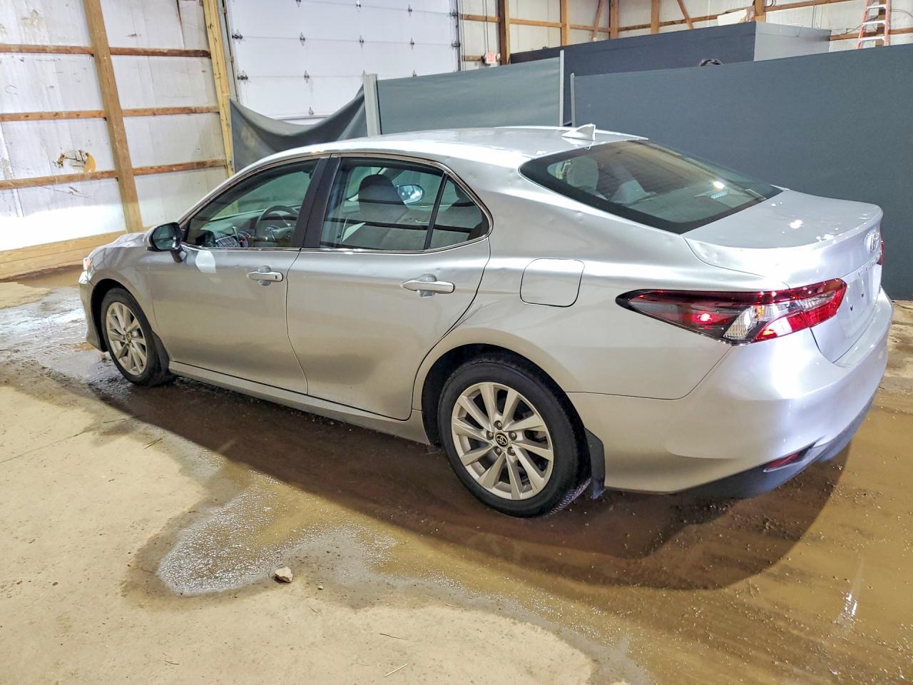 2024 Toyota Camry Le - Image 2
