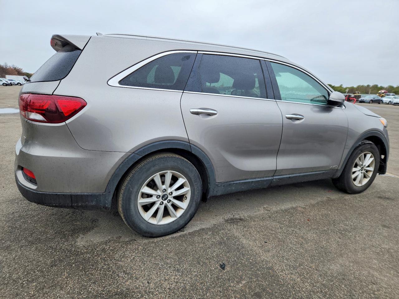 2019 Kia Sorento Lx - Image 3