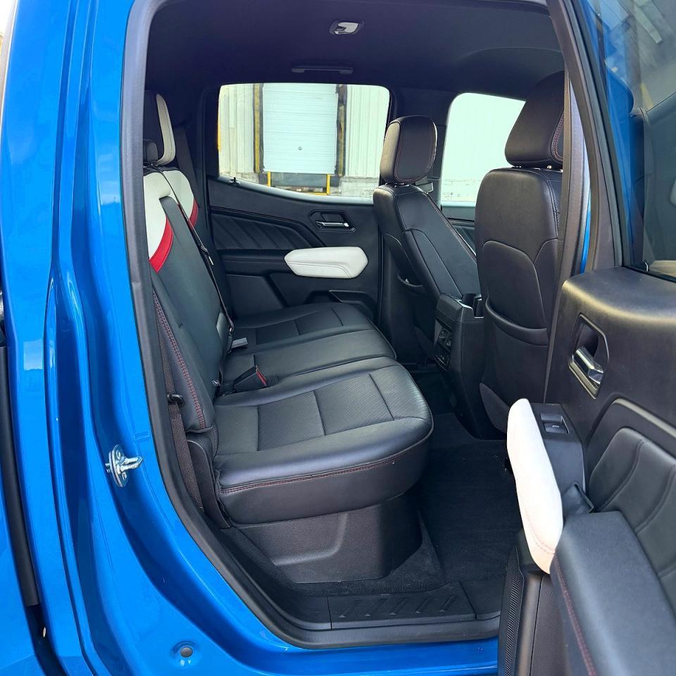 2024 GMC Canyon At4X - Фото 6