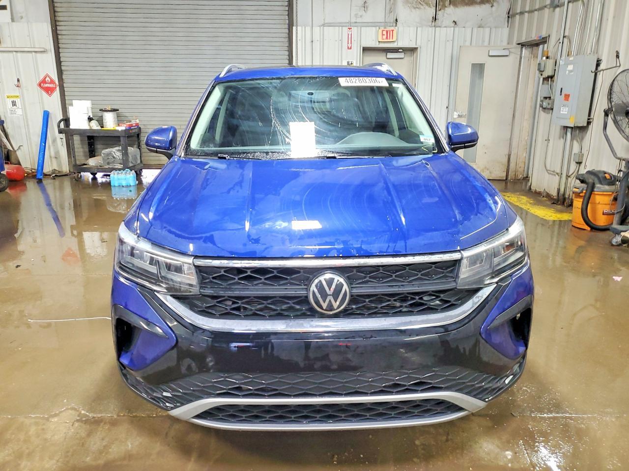 2022 Volkswagen Taos Se - Image 5