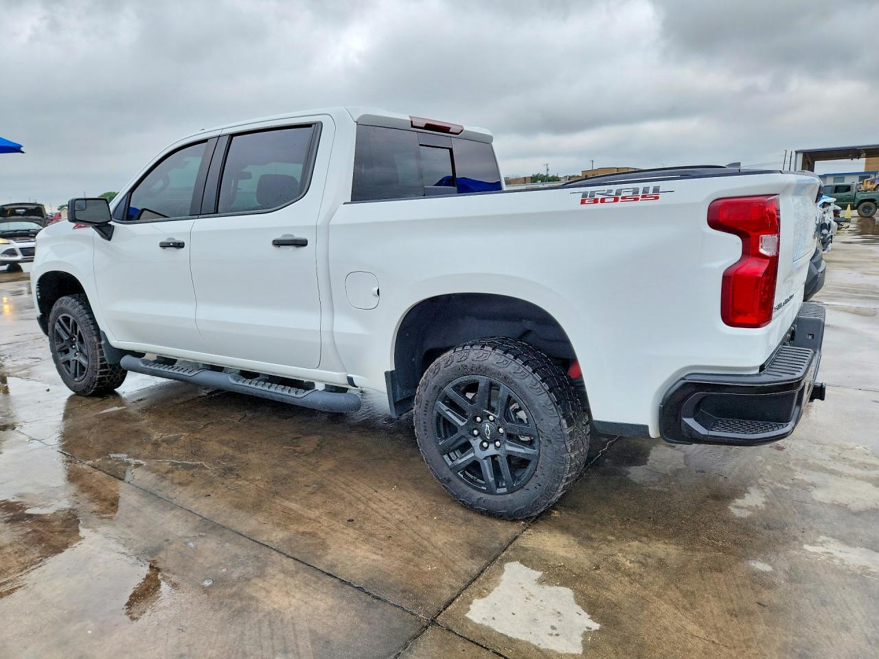2024 Chevrolet Silverado K1500 Lt Trail Boss - Фото 2