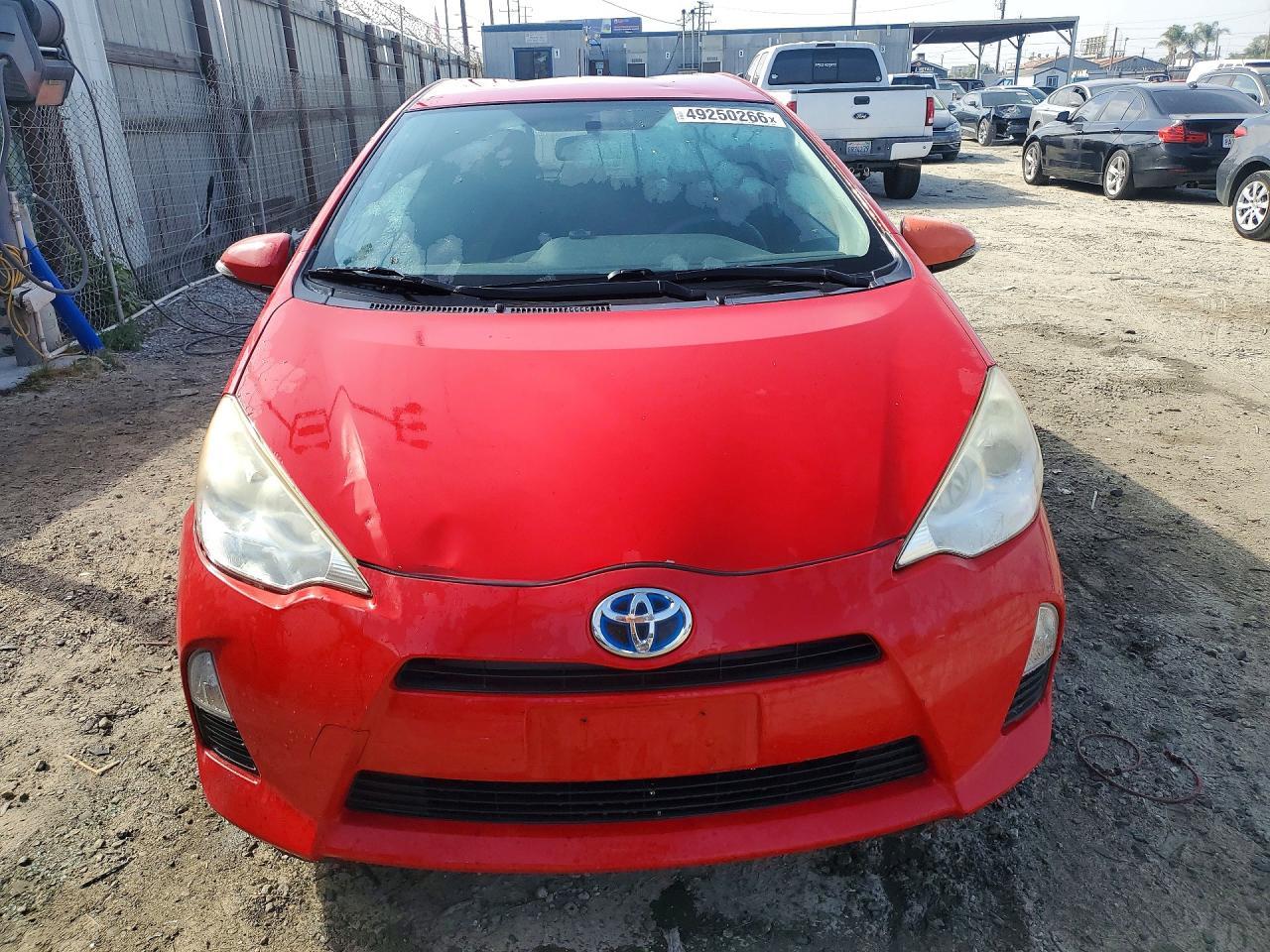 2014 Toyota Prius C Two - Фото 5