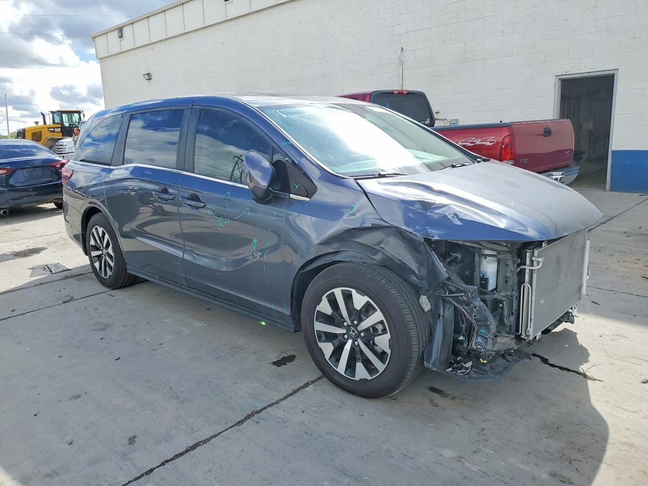 2025 Honda Odyssey Exl - Image 4