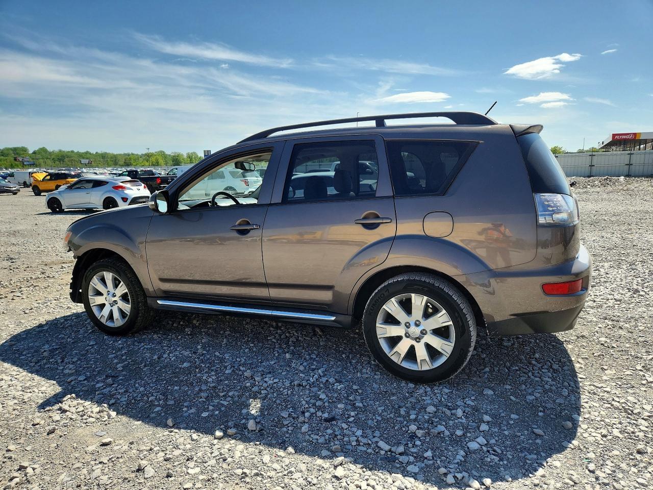 2012 Mitsubishi Outlander Se - Фото 2