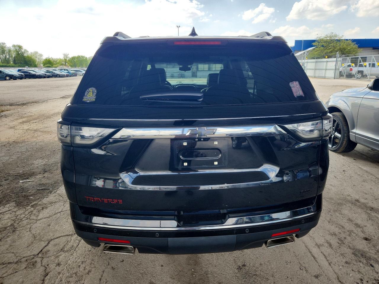 2021 Chevrolet Traverse Premier - Фото 6