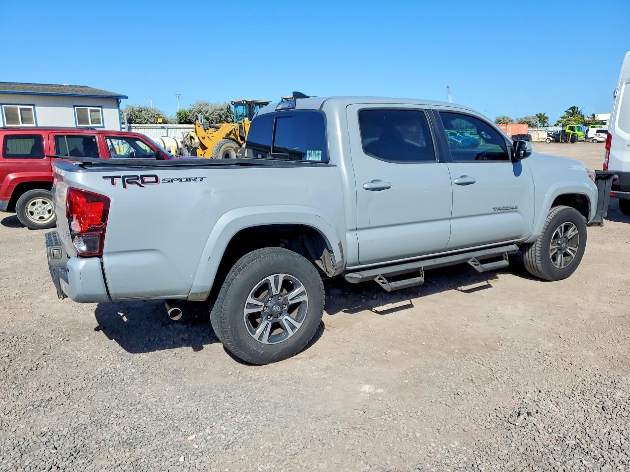 2019 Toyota Tacoma Sr5 V6 - Image 3