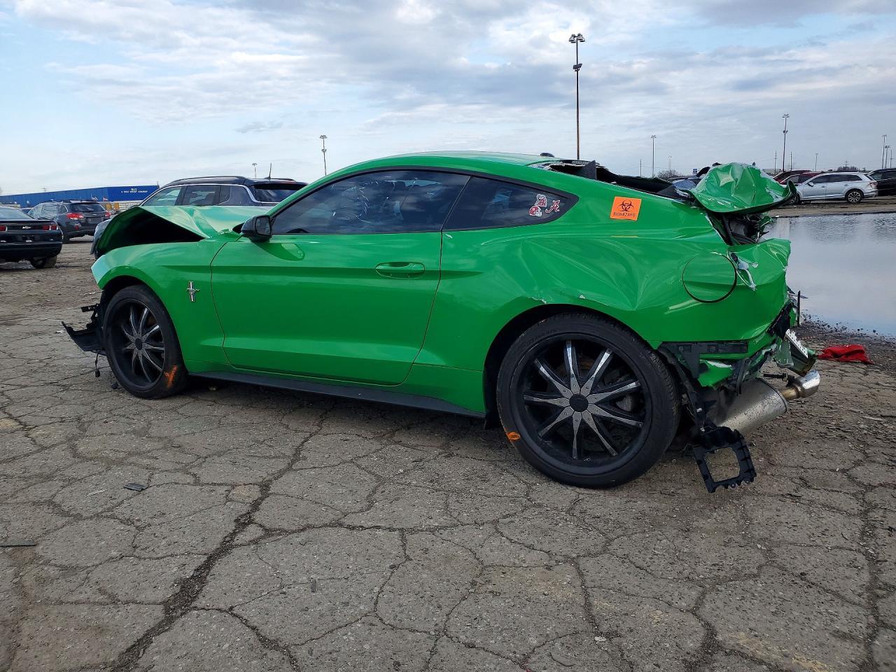 2019 Ford Mustang - Фото 2
