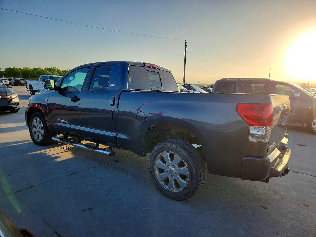 2007 Toyota Tundra Sr5 - Фото 2