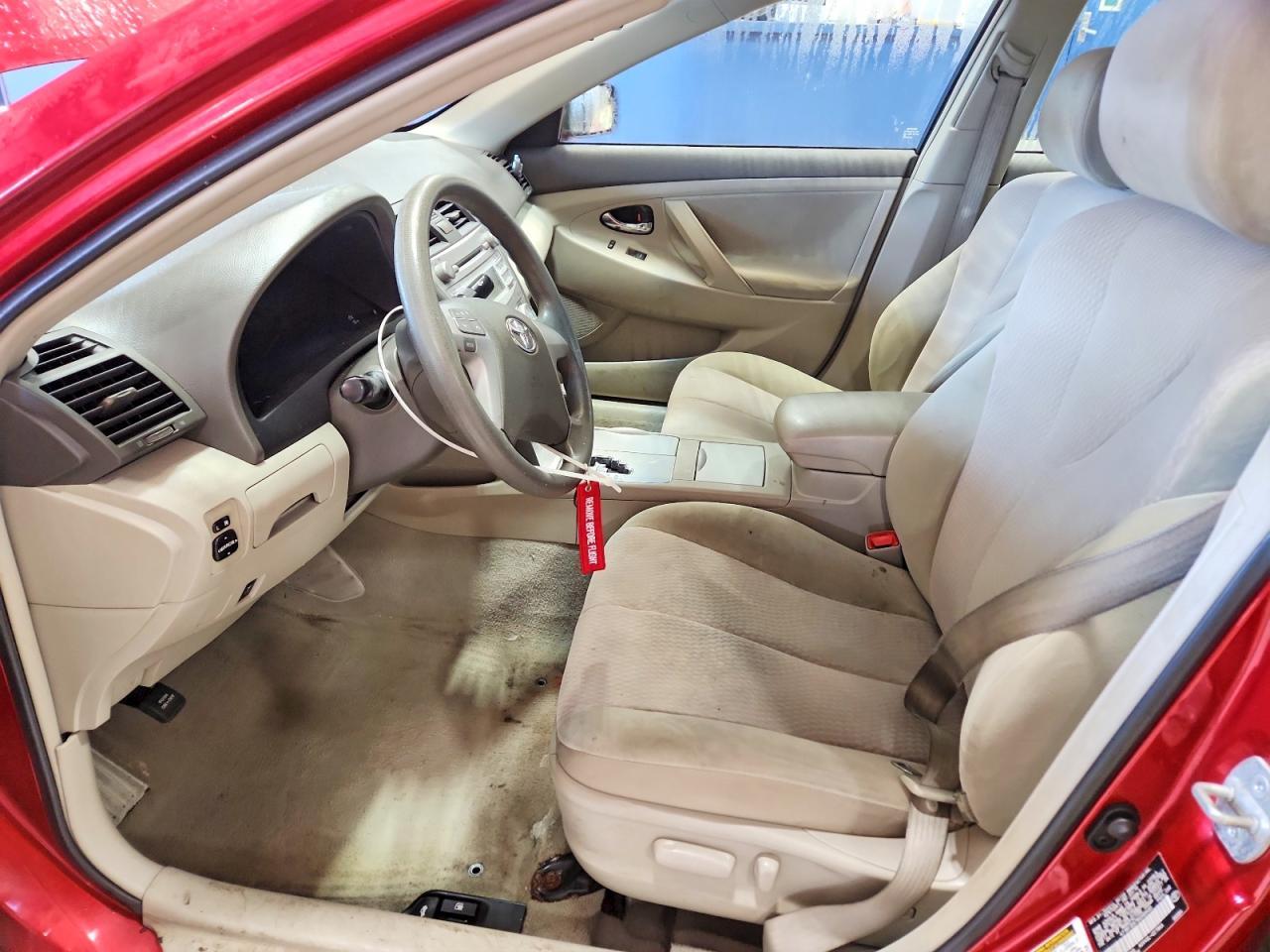 2011 Toyota Camry Le - Фото 7