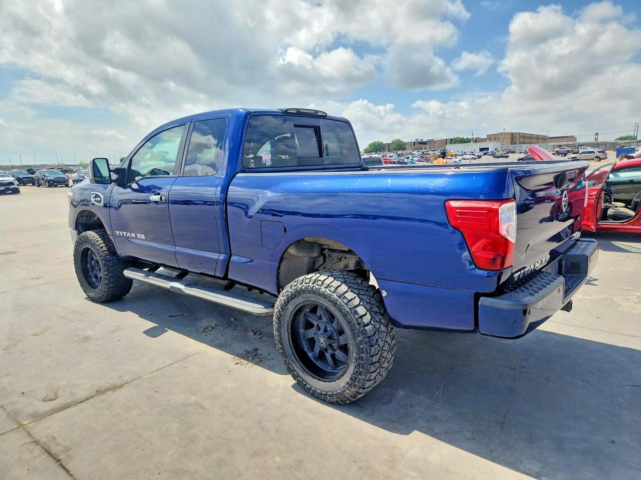 2017 Nissan Titan Xd Sv - Фото 2