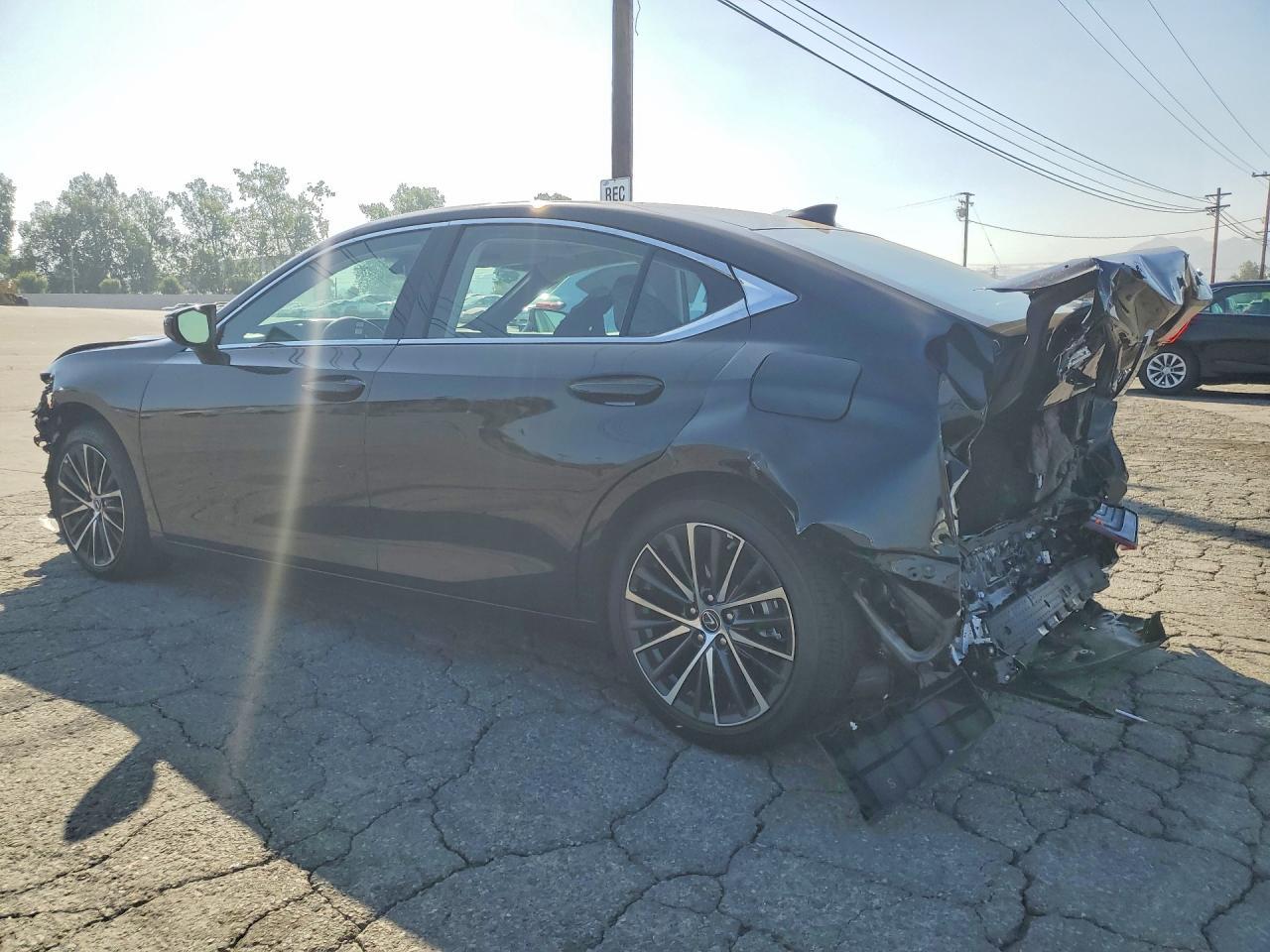 2025 Lexus Es 300H Base - Фото 2