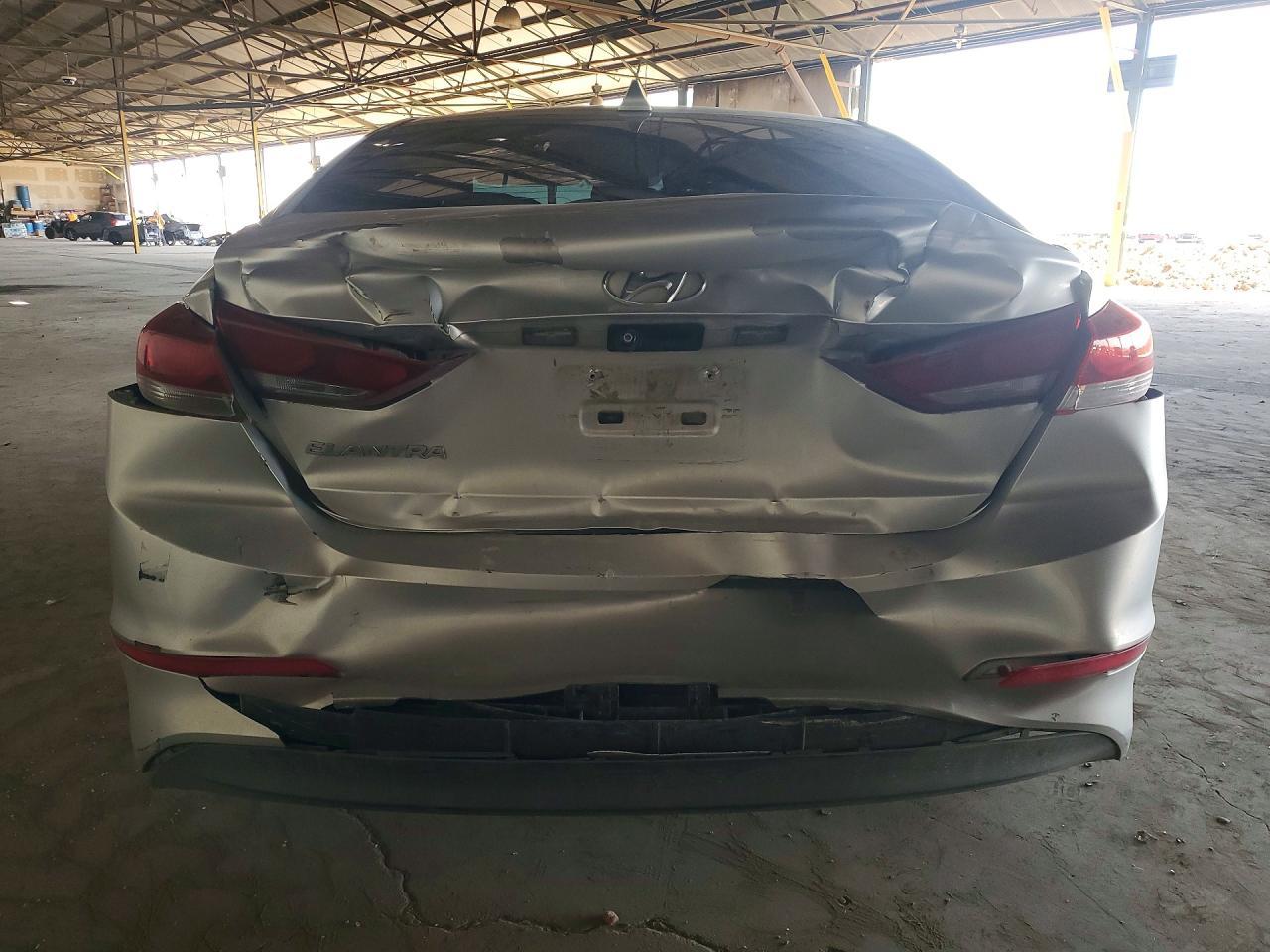 2018 Hyundai Elantra - Фото 6