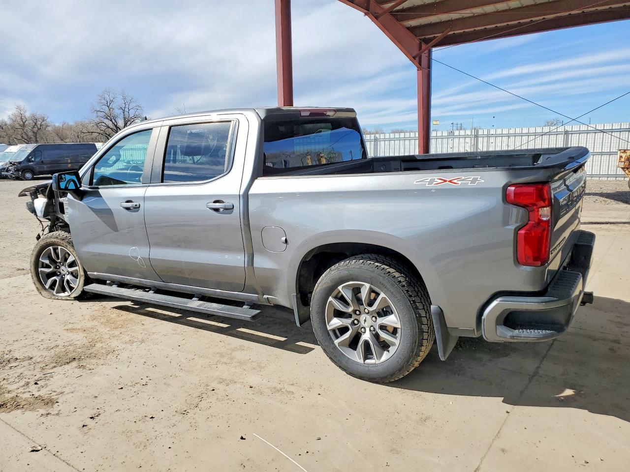 2021 Chevrolet Silverado K1500 Rst - Фото 2