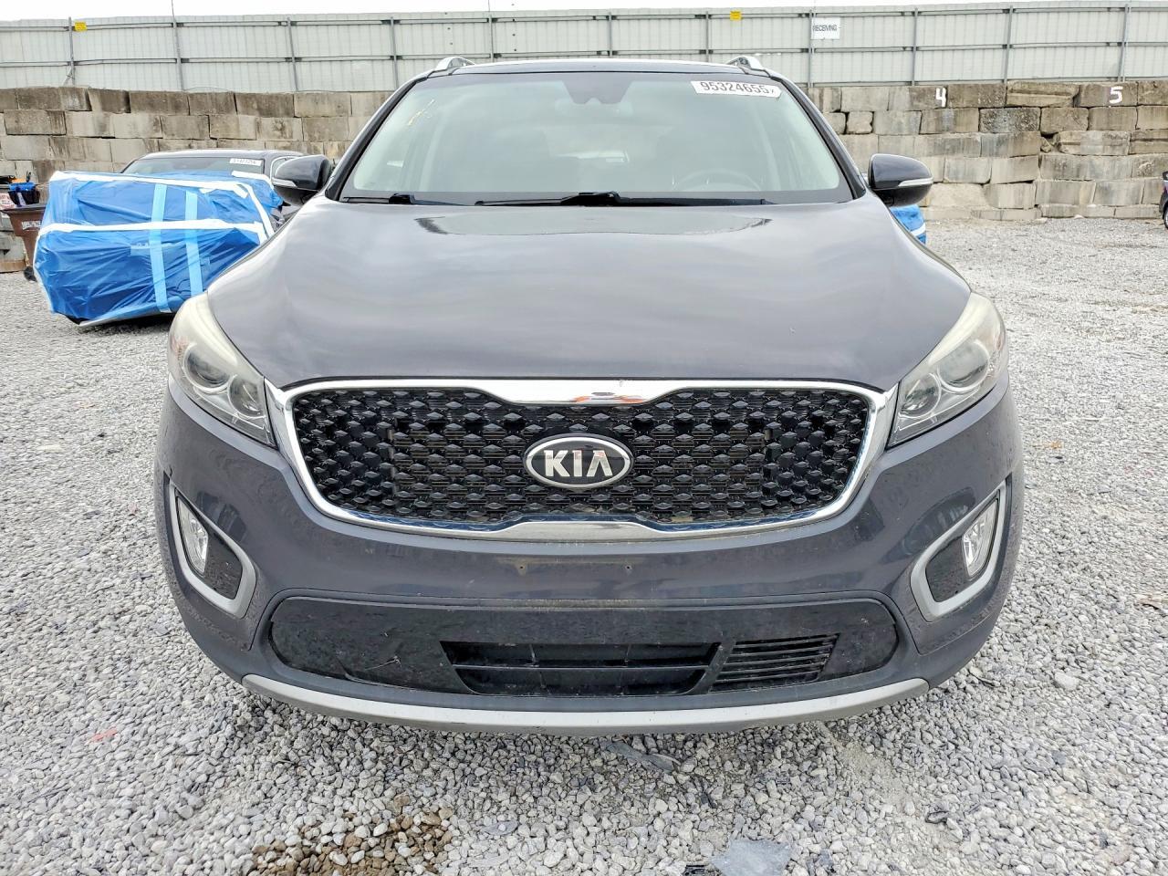 2017 Kia Sorento Ex - Image 5