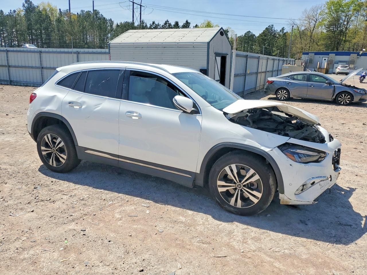 2024 Mercedes-Benz Gla 250 4Matic - Фото 4