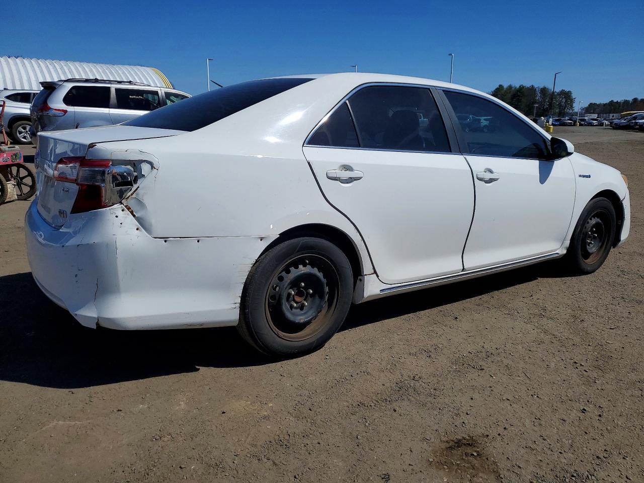2012 Toyota Camry Hybrid Le - Фото 3