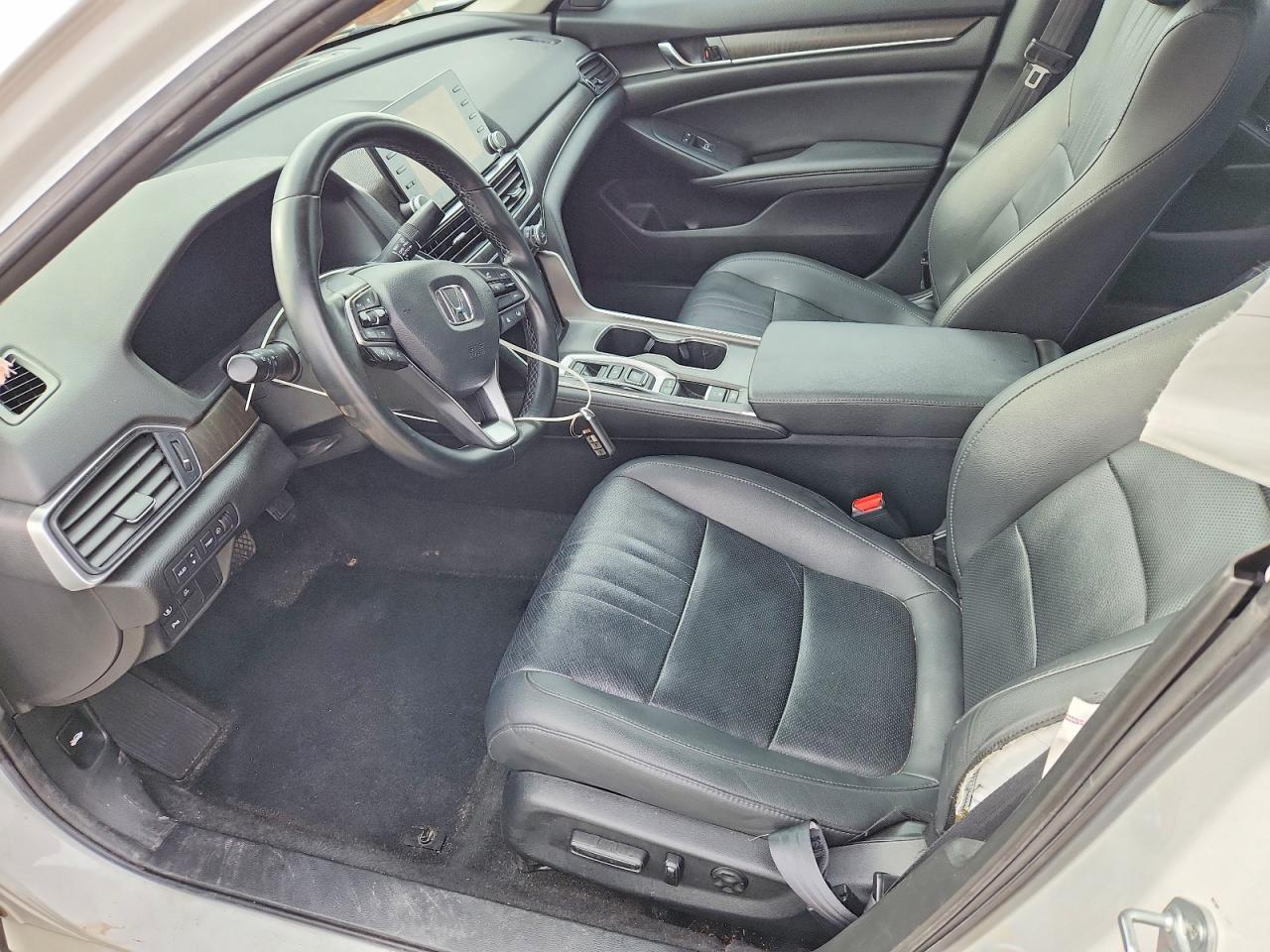 2021 Honda Accord Touring - Image 7