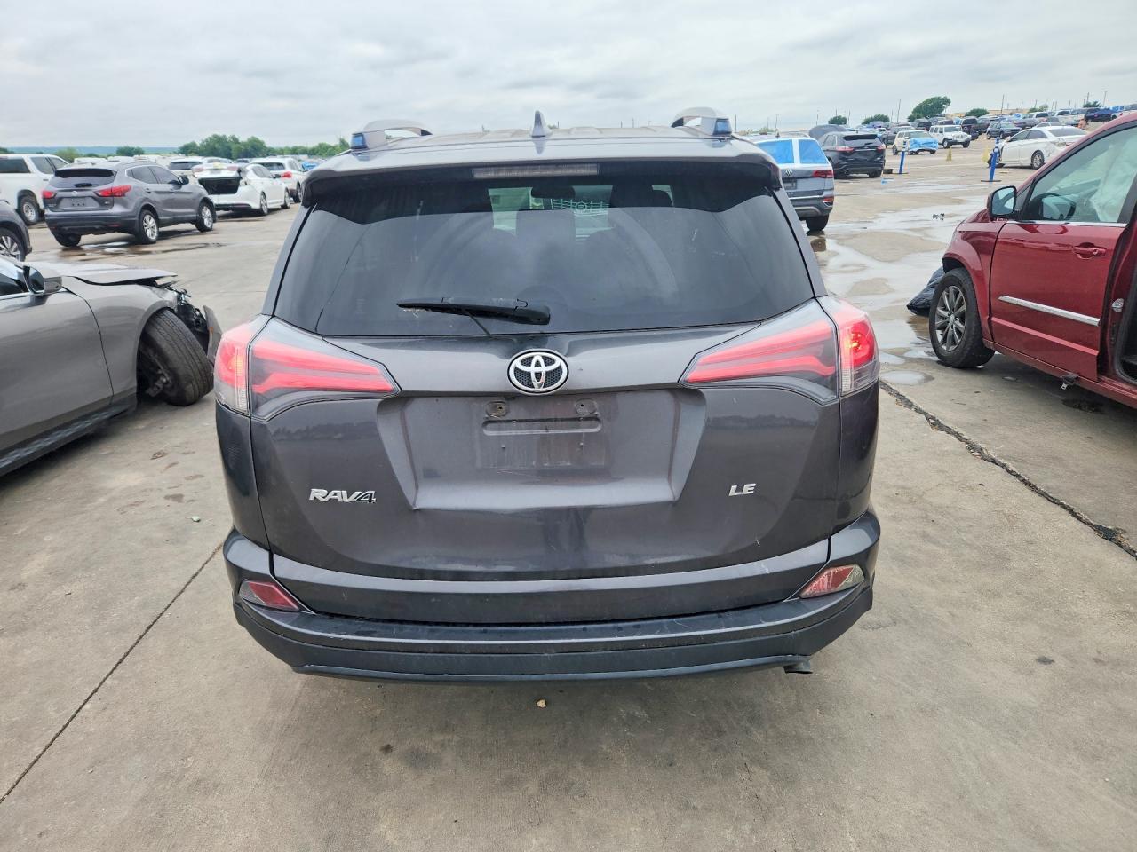 2017 Toyota Rav4 Le - Фото 6