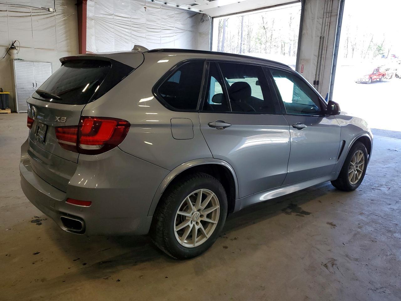 2017 BMW X5 xDrive35I - Фото 3