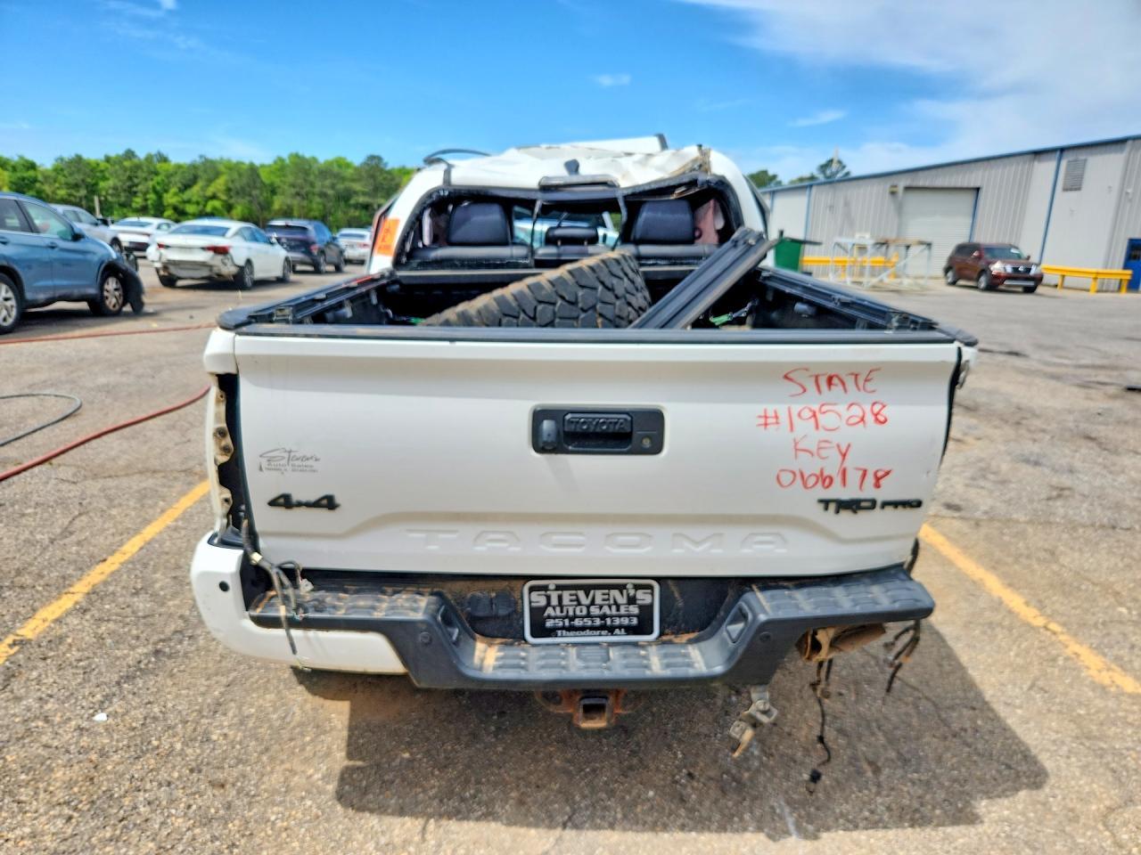 2017 Toyota Tacoma Trd Pro - Image 6