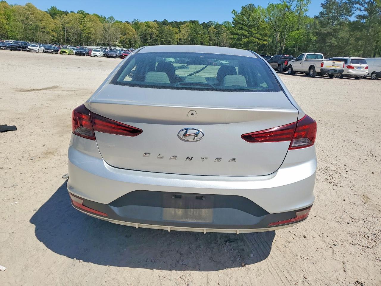 2020 Hyundai Elantra Se - Фото 6